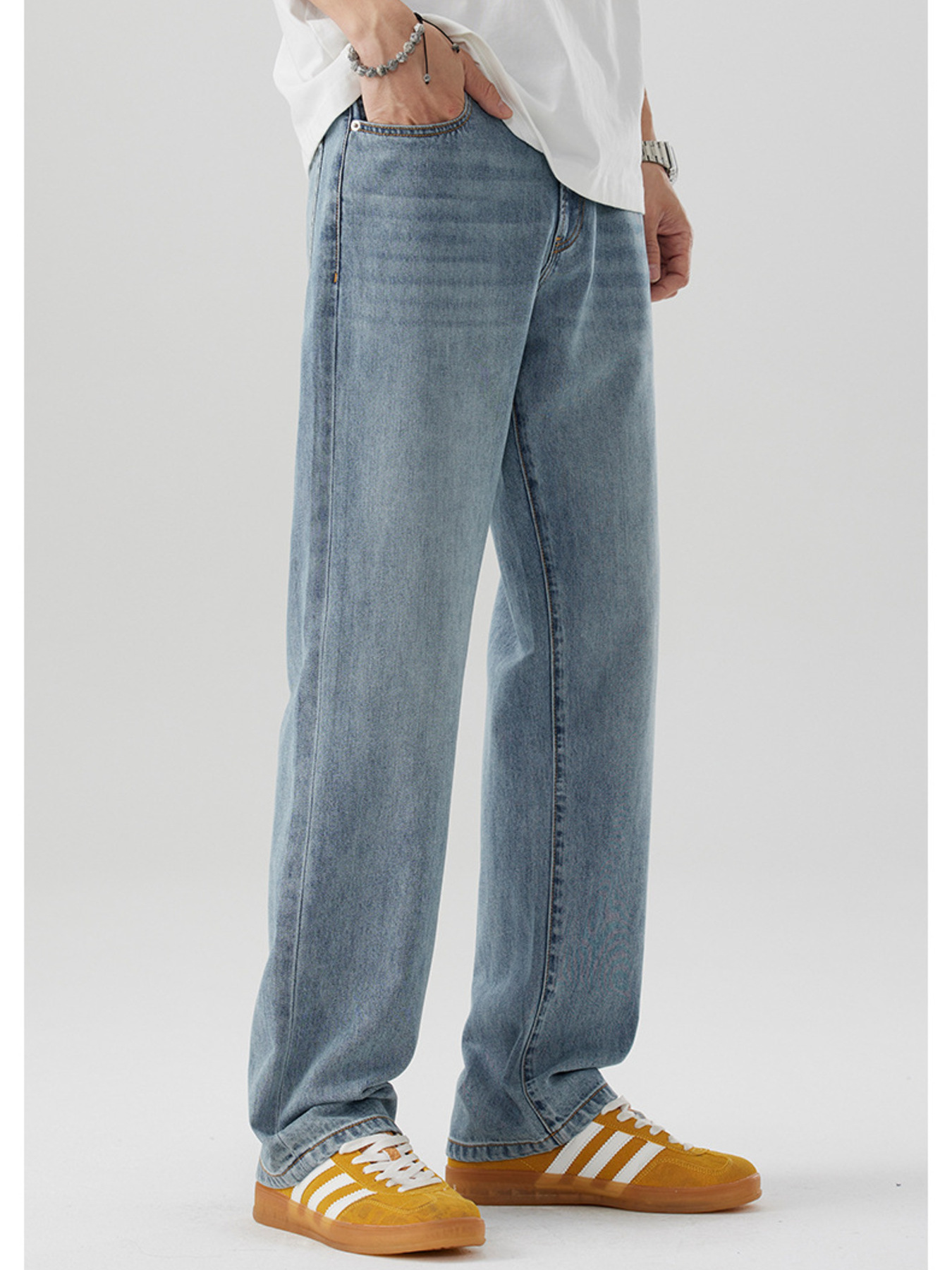 Men's Wash Relaxed Fit Jeans