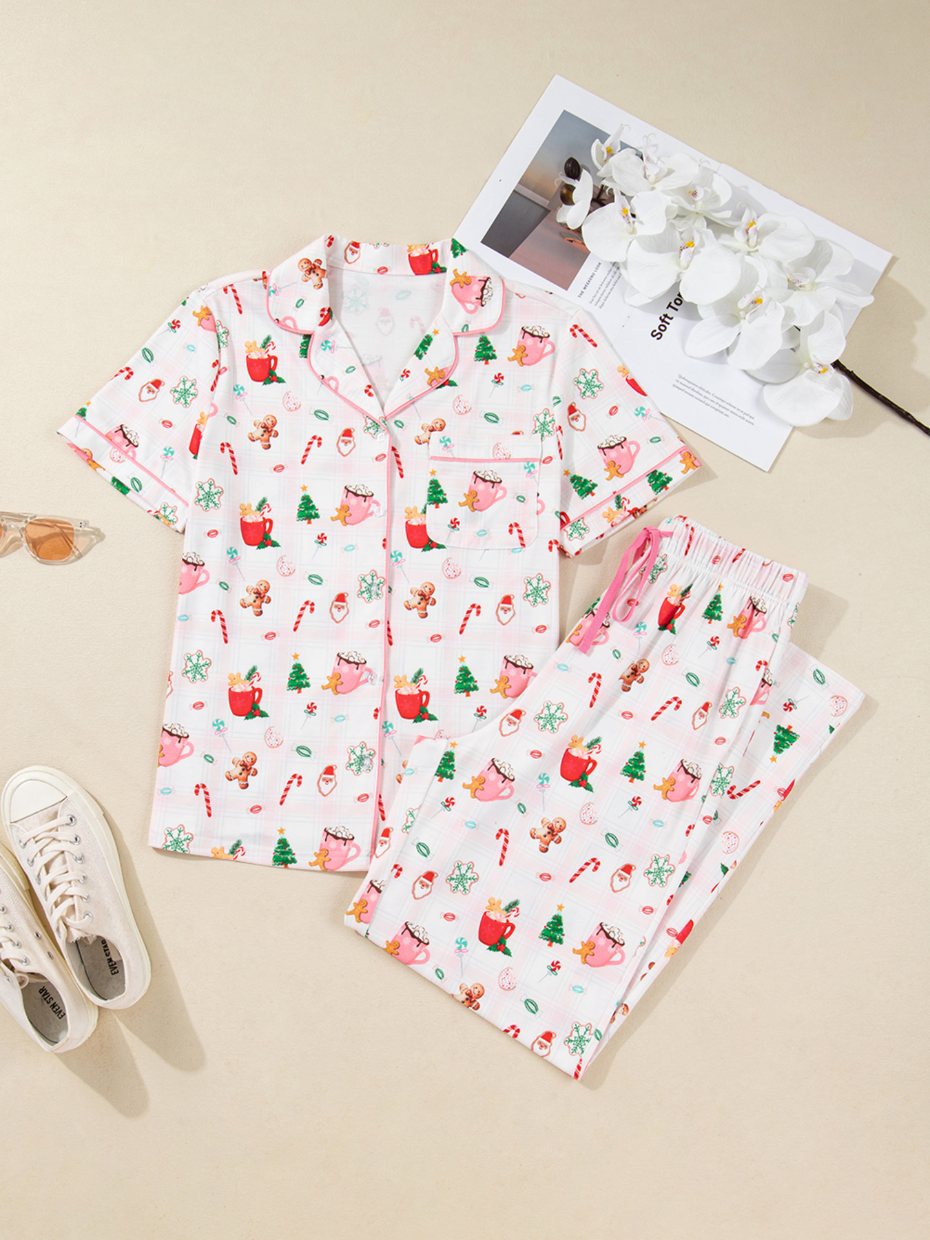 Christmas Spirit Cute Holiday Print Short Sleeve Shirt and Pants 2pcs Pajama Set