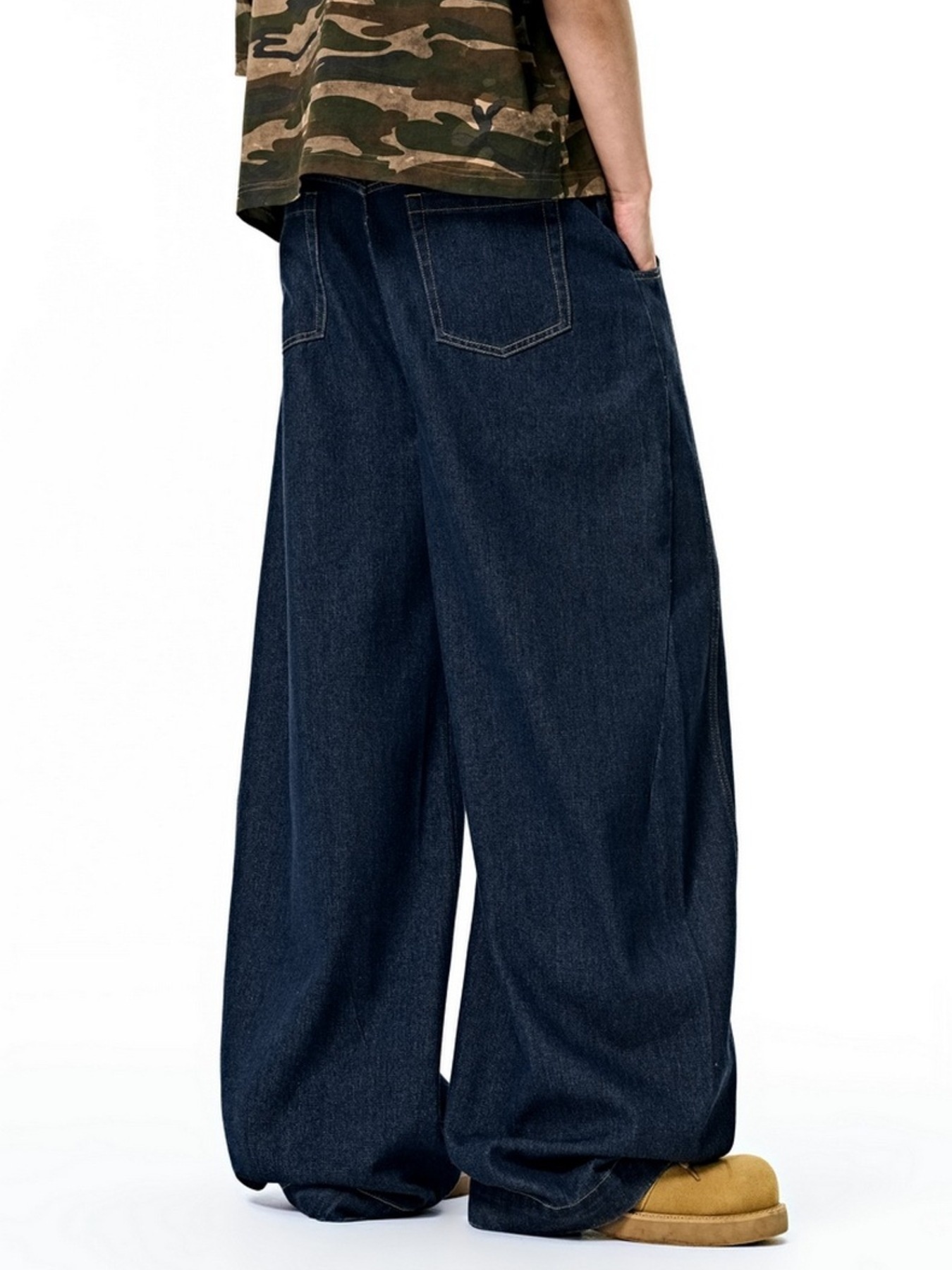 Men's Washed Wide Leg Jeans