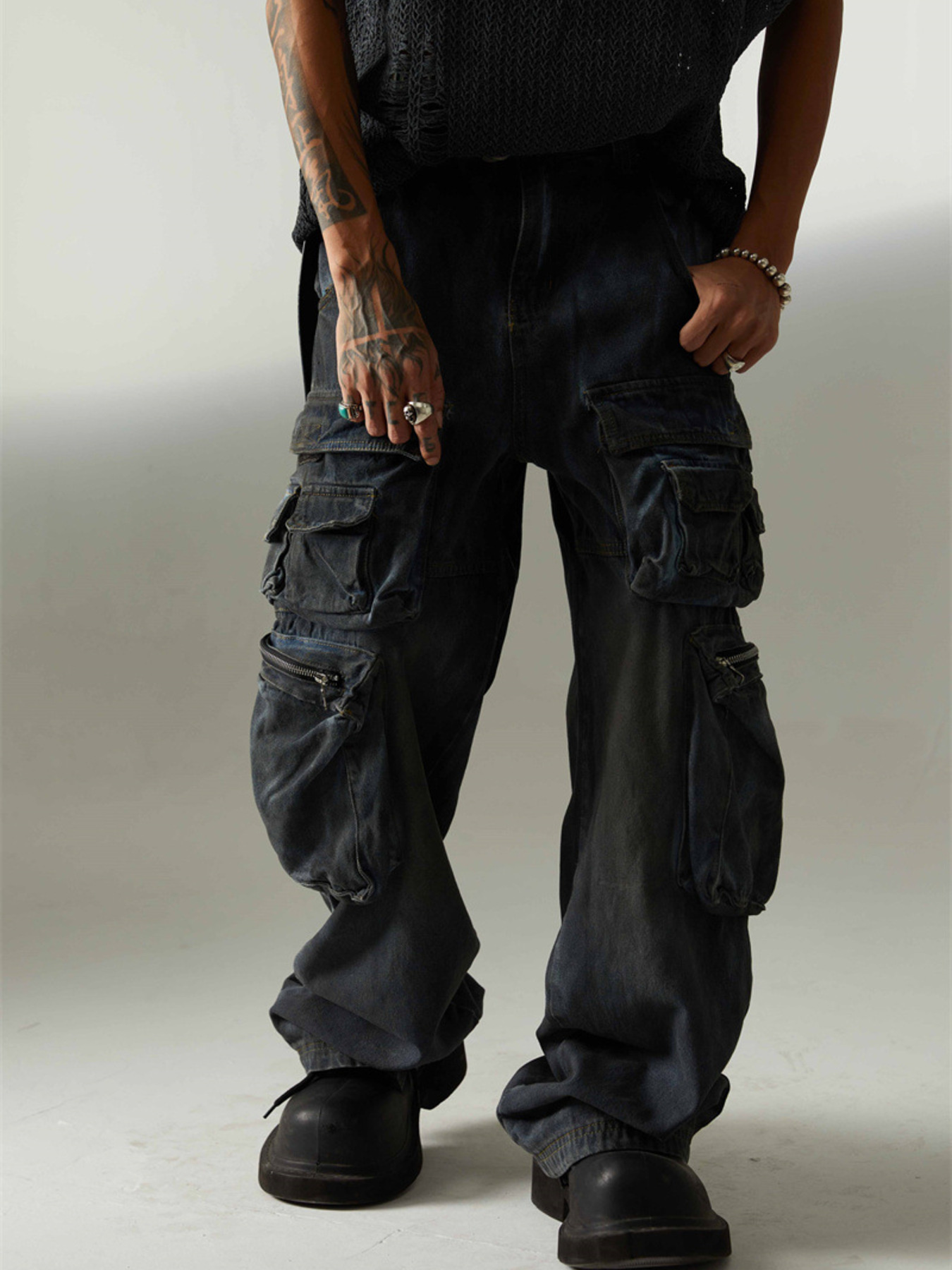 Men's Wide Leg Cargo Jeans