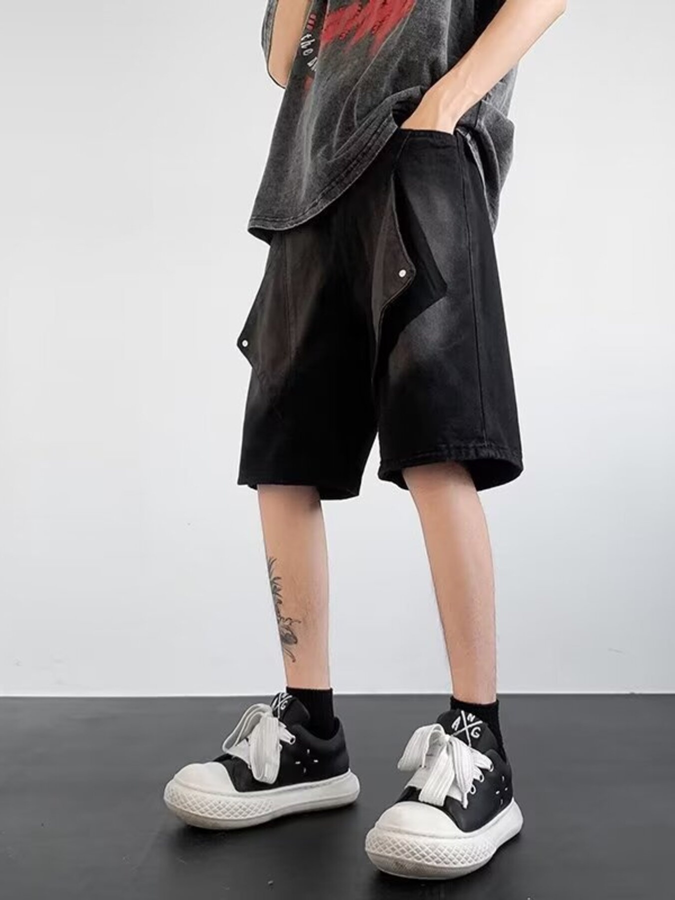 Men's Plus Size Wash Denim Shorts with Pockets