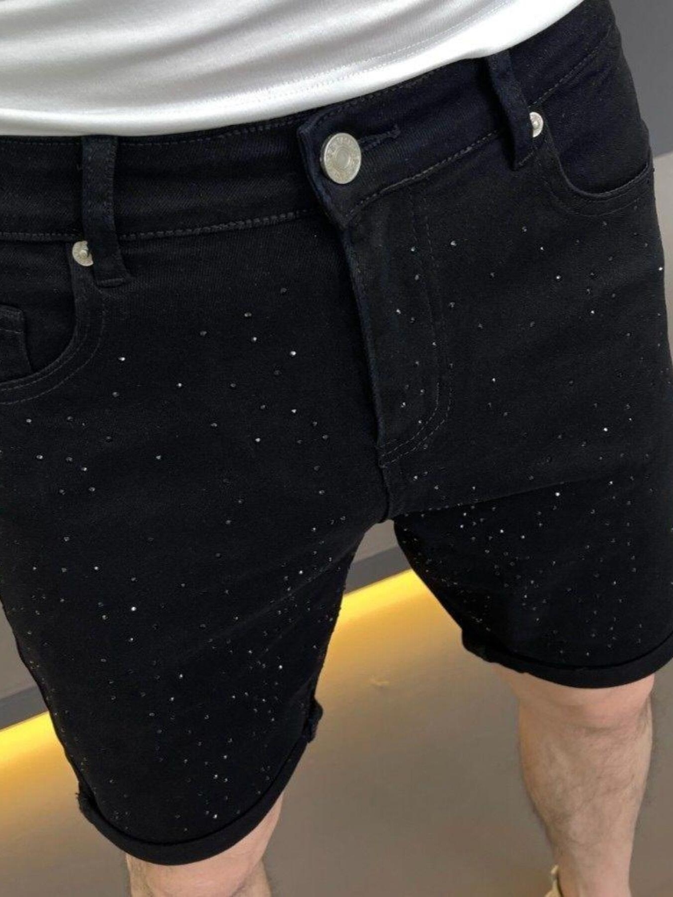 Men's Pocketed Demin Shorts