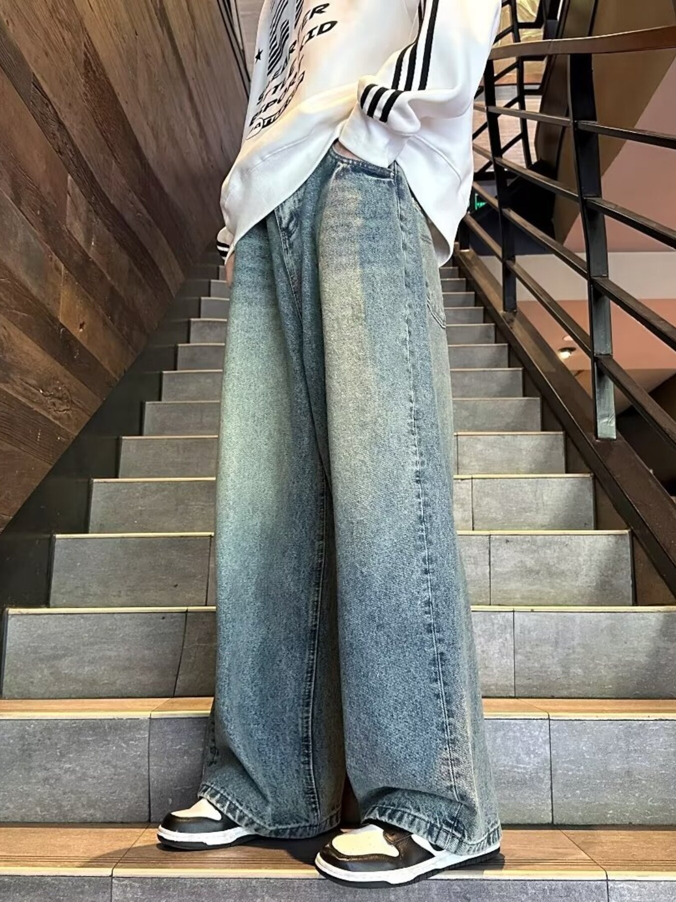 Men's Full Size Vintage Wash Wide Leg Jeans Plus Size