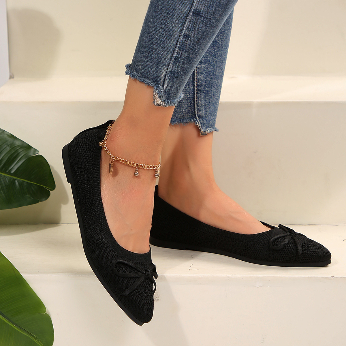 Bow Point Toe Flats Slip-Ons