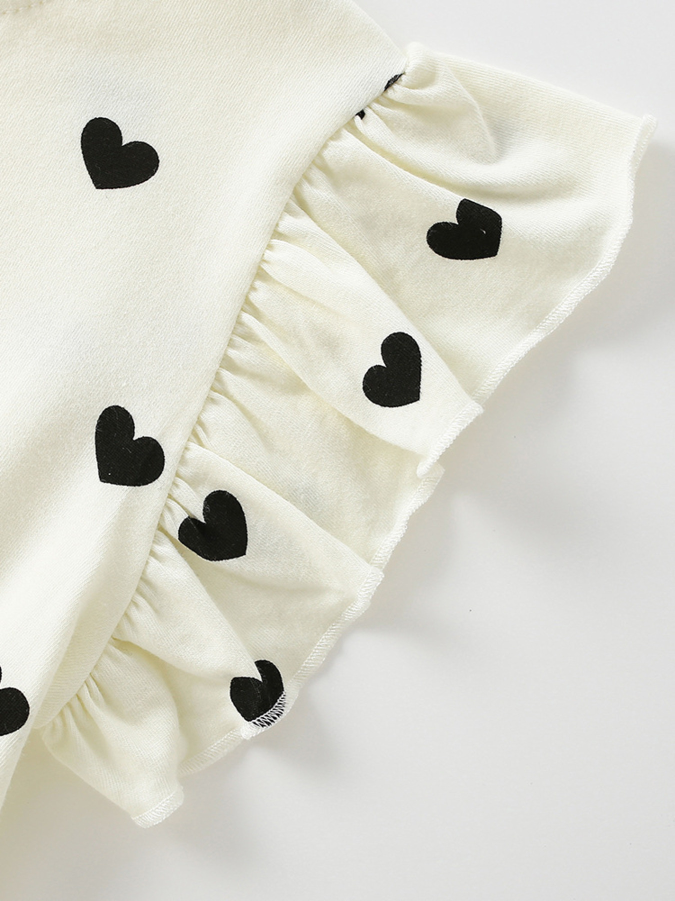 Children's Heart Print Ruffle Sleeve Dress 4