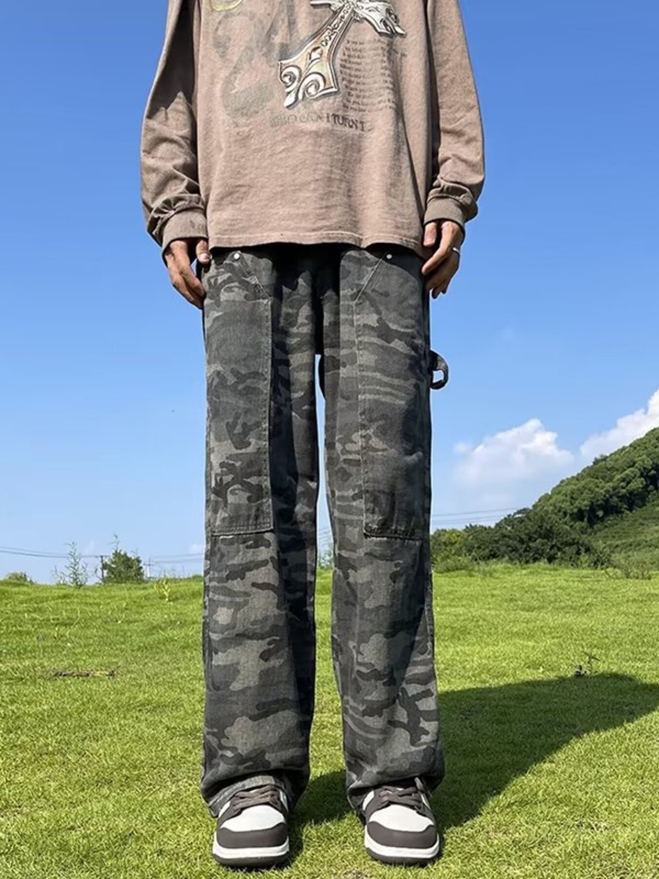 Men's Relaxed Fit Camo Cargo Pants