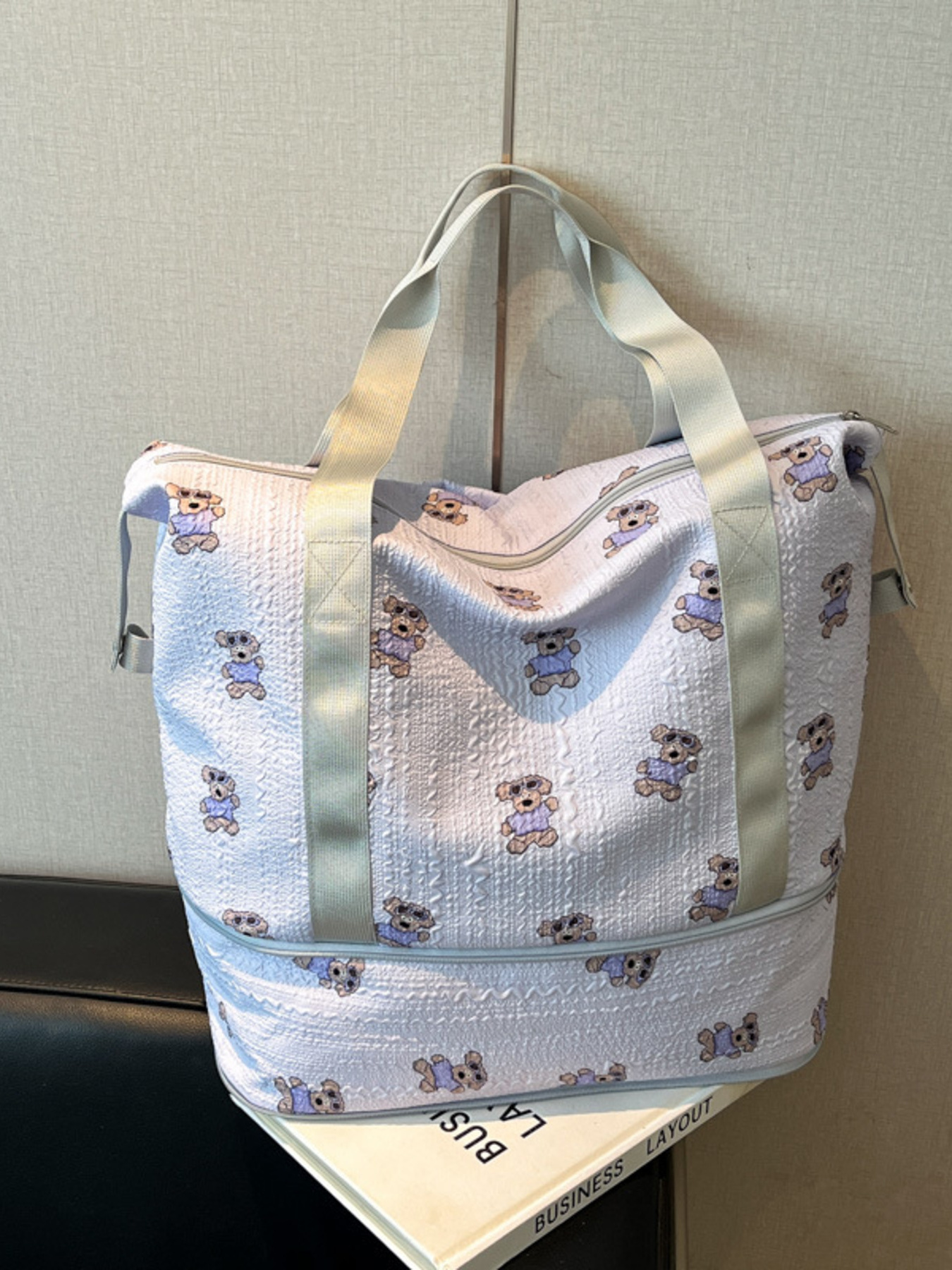 Teddy Bear Print Travel Bag 2