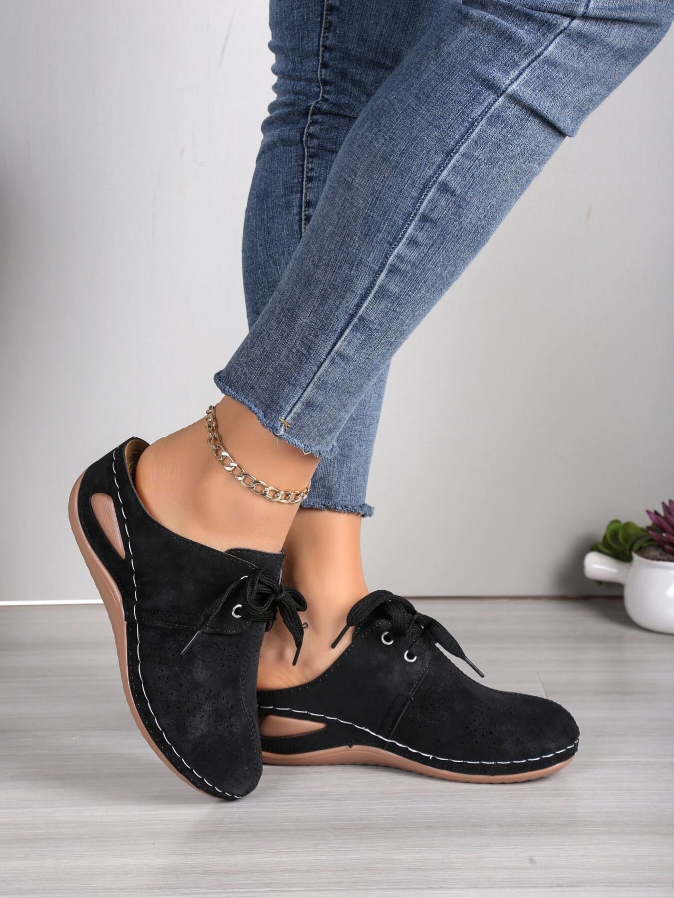 Breathable Lace-Up Slip-Ons