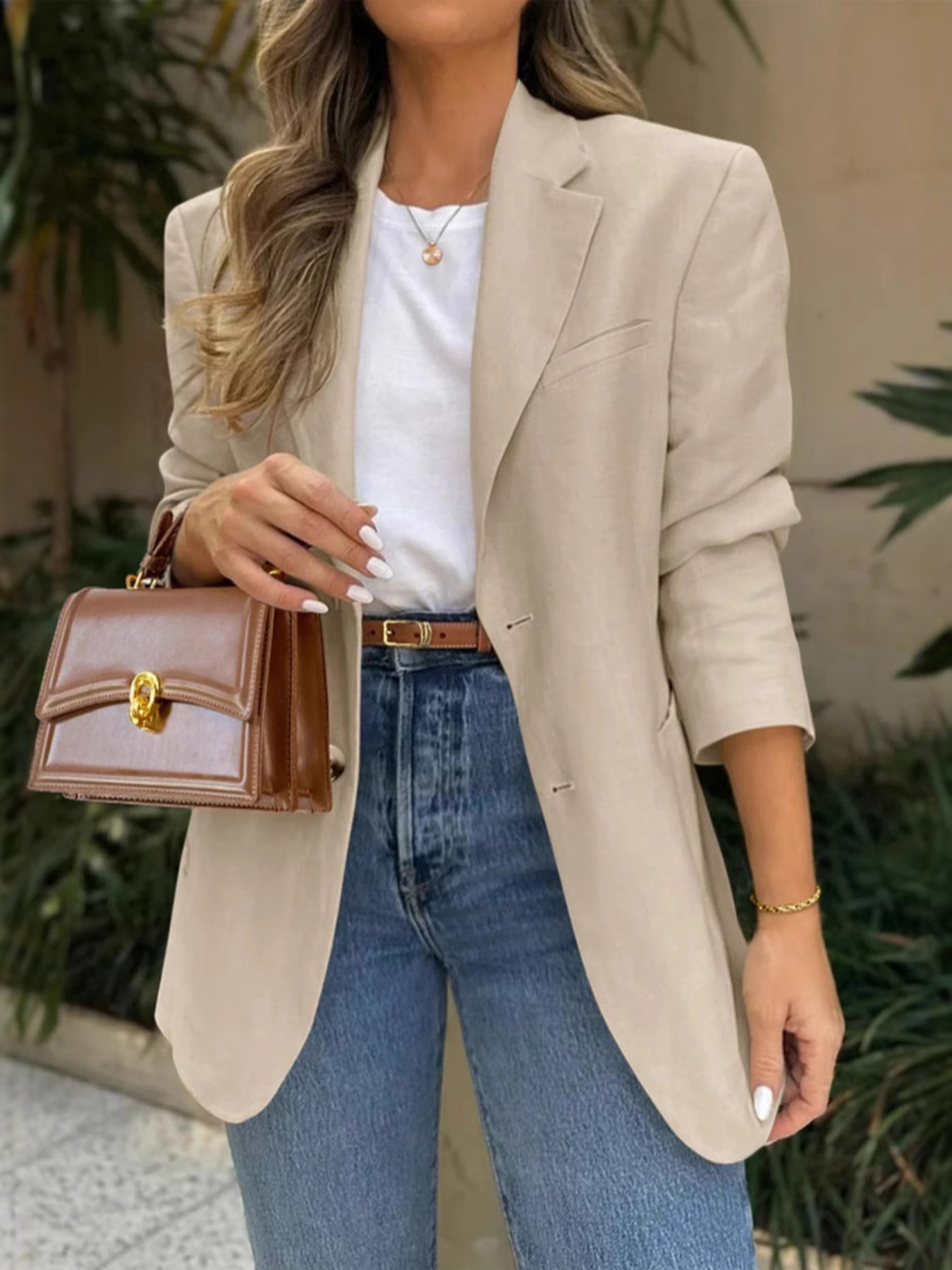 Pocketed Lapel Collar Long Sleeve Blazer