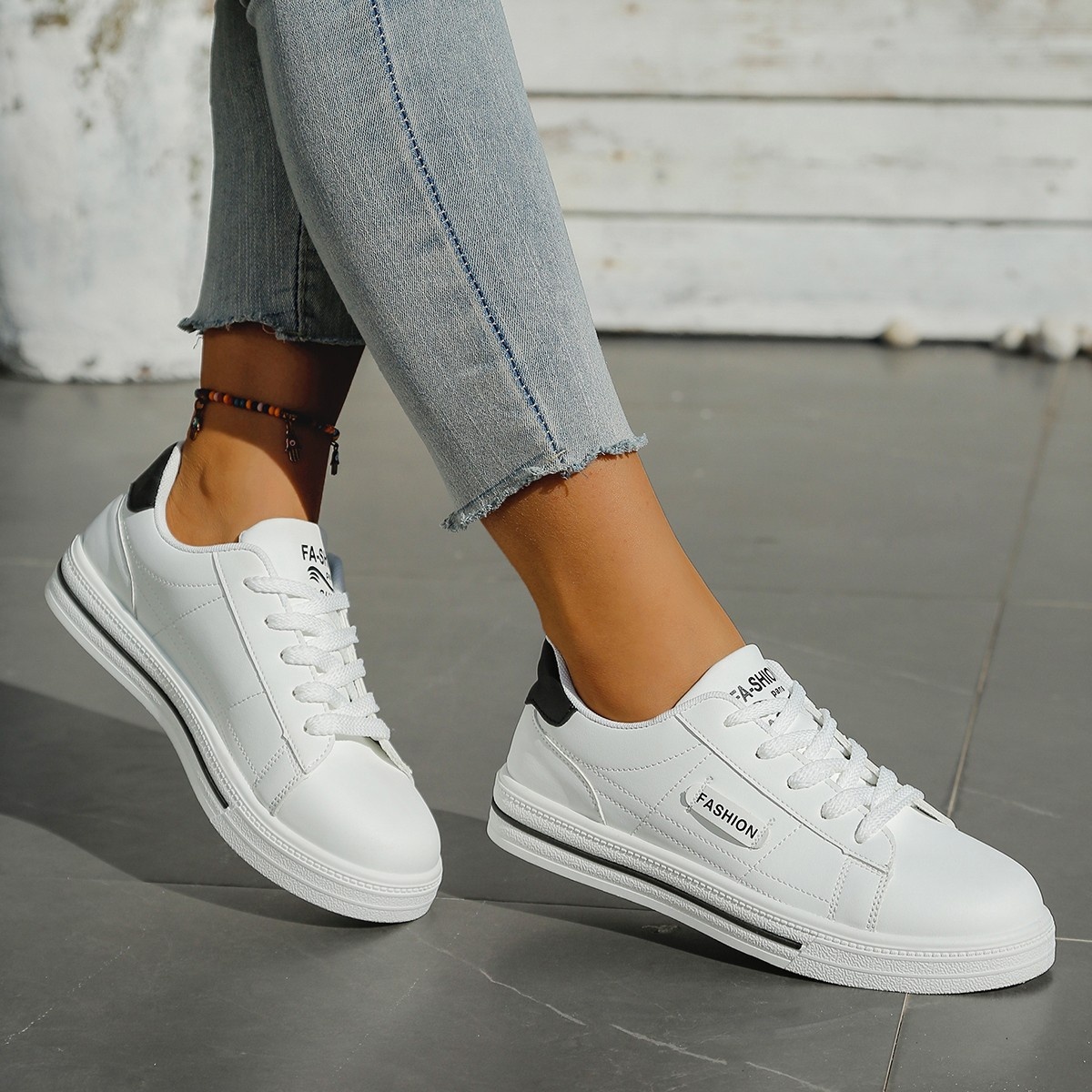 Lace Up Casual Sneakers