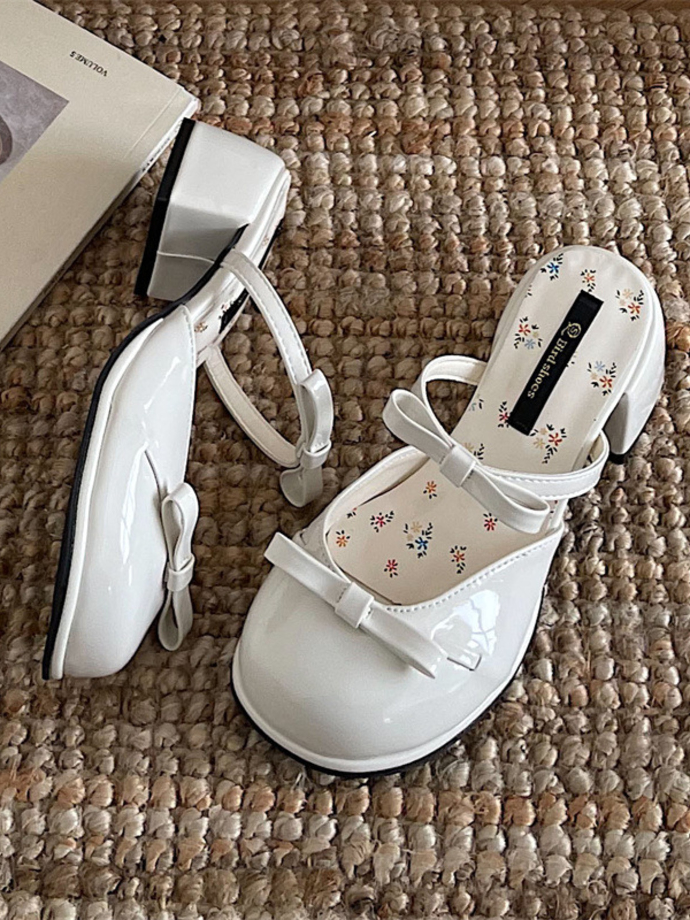 Bow Round Toe Block Heel Sandals