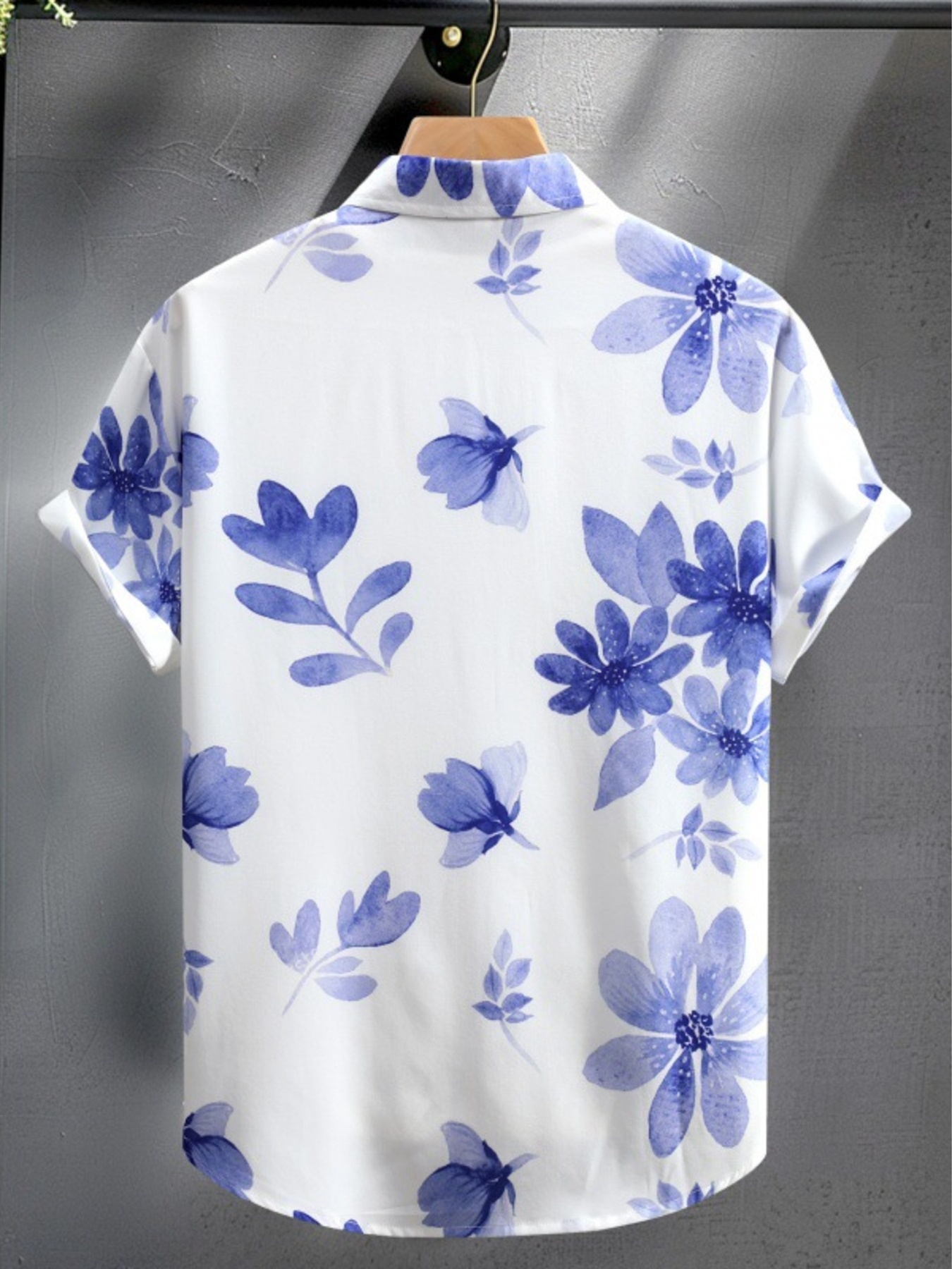 Men's Printed Button Up Short Sleeve Shirt
