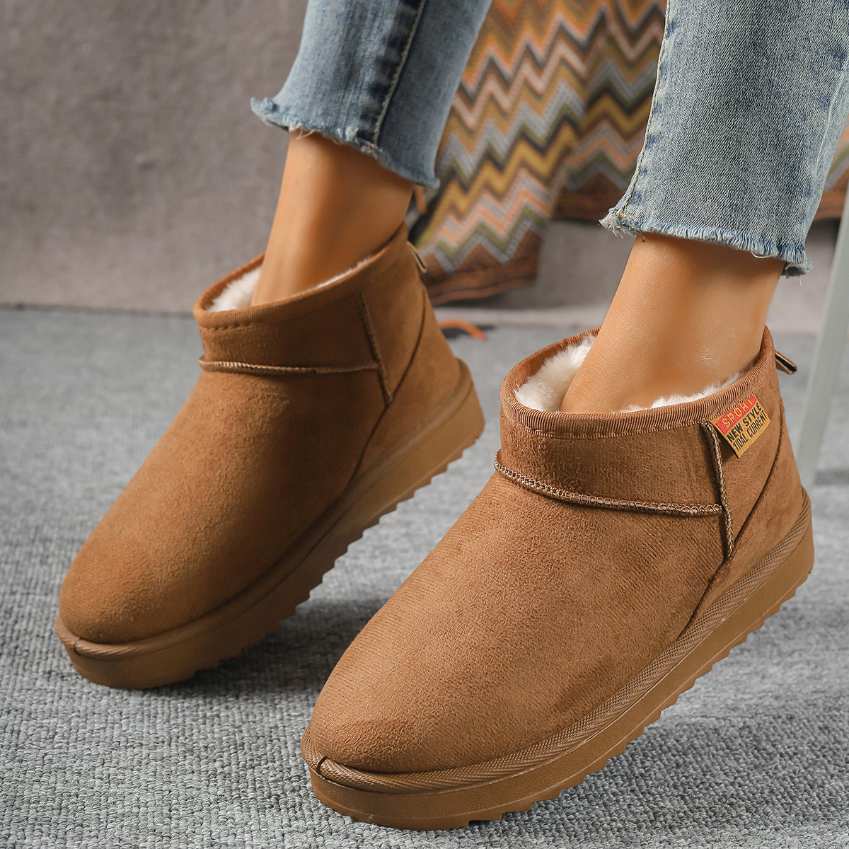 Round Toe Platform Boots