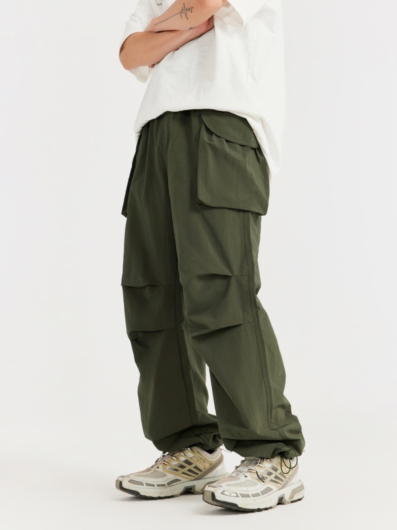 Men's Wide Leg Cargo Pants with Pockets