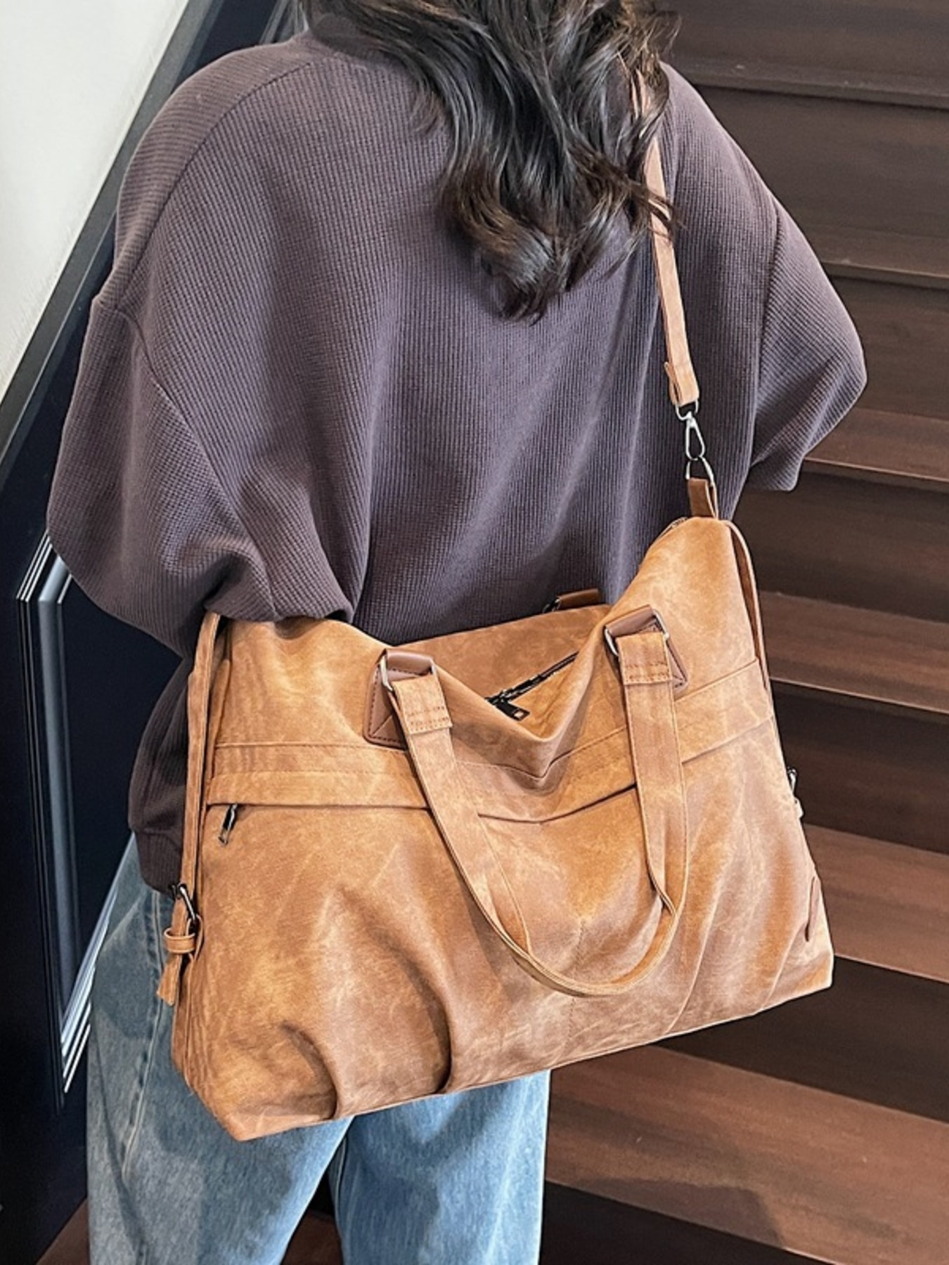Vintage Adjustable Strap Duffel Bag 3