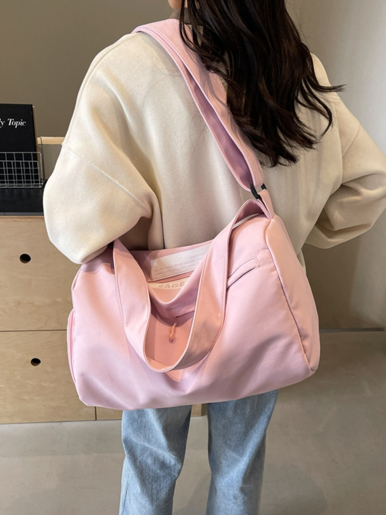 Lightweight Duffel Travel Bag with Adjustable Strap