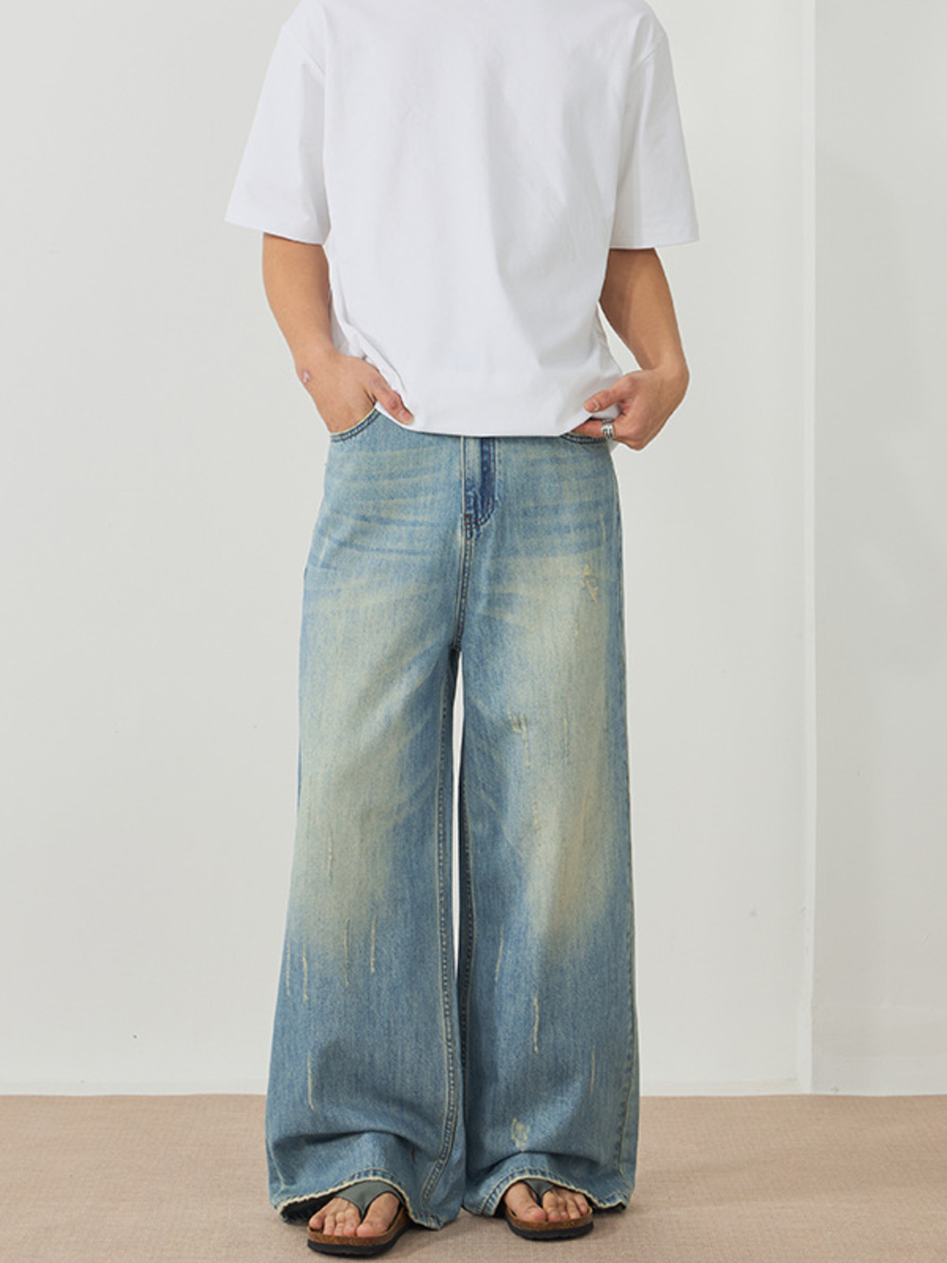 Men's Wash Wide Leg Jeans