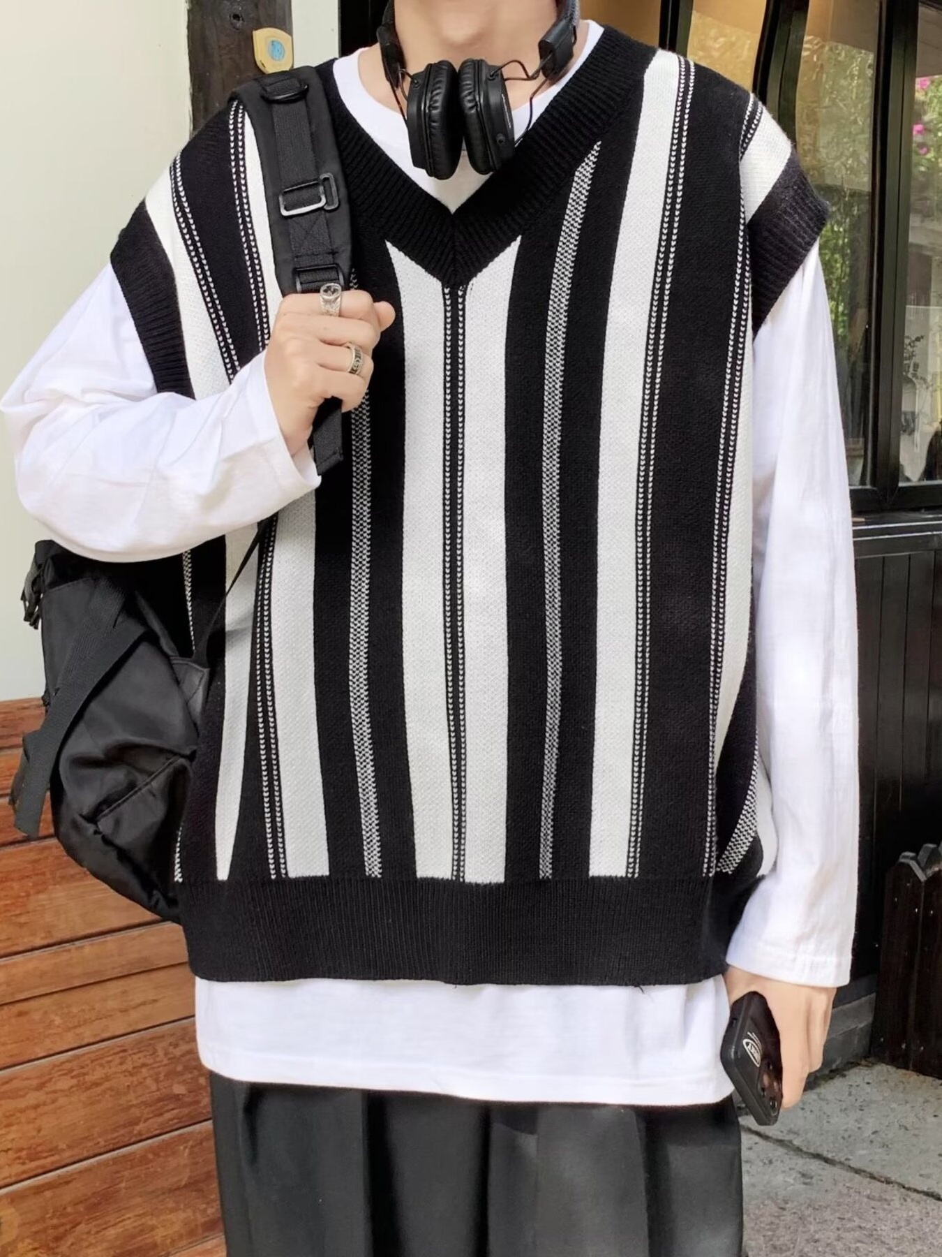 Men's Striped V-Neck Knitted Sweater Vest