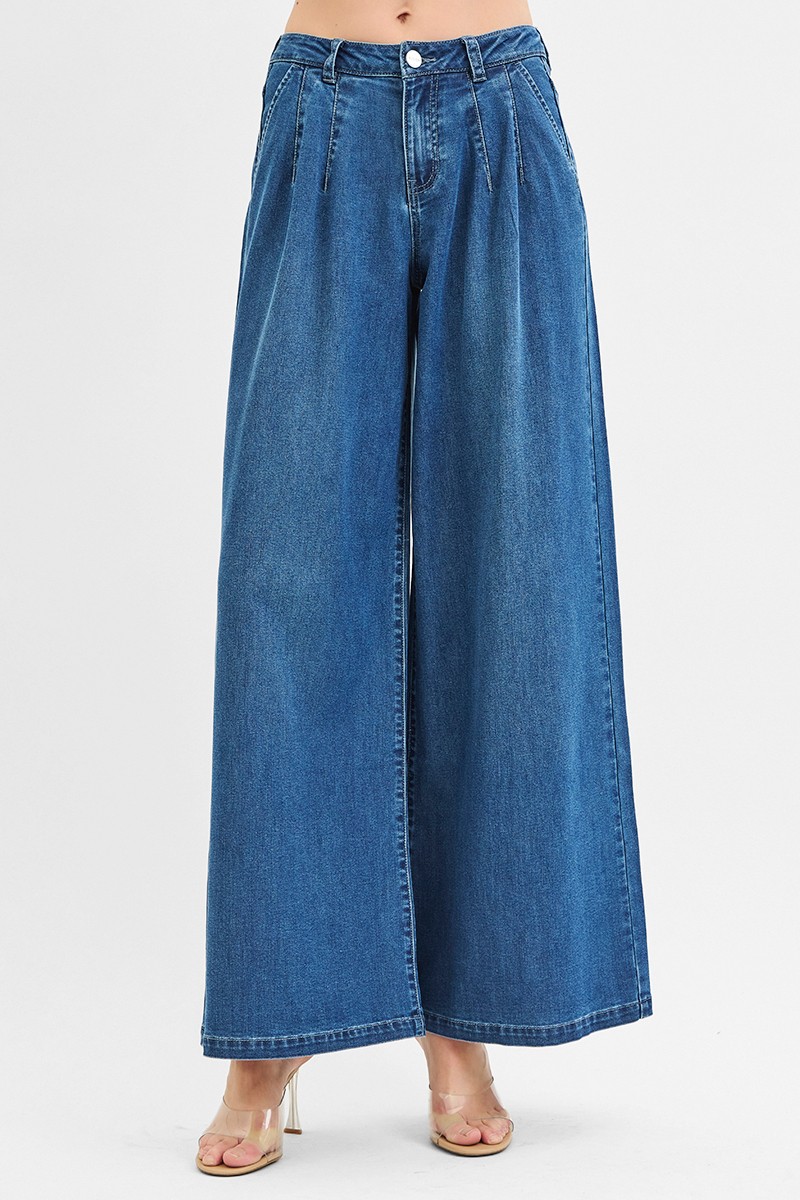 Mid Rise Fit Wide Leg Knit Denim Look Jeans