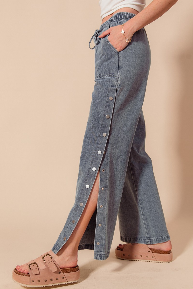 Mid Rise Drawstring Jeans with Side Snap Button