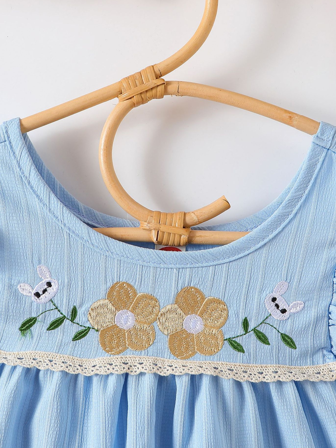 Children's Embroidered Ruffled Hem Dress 2